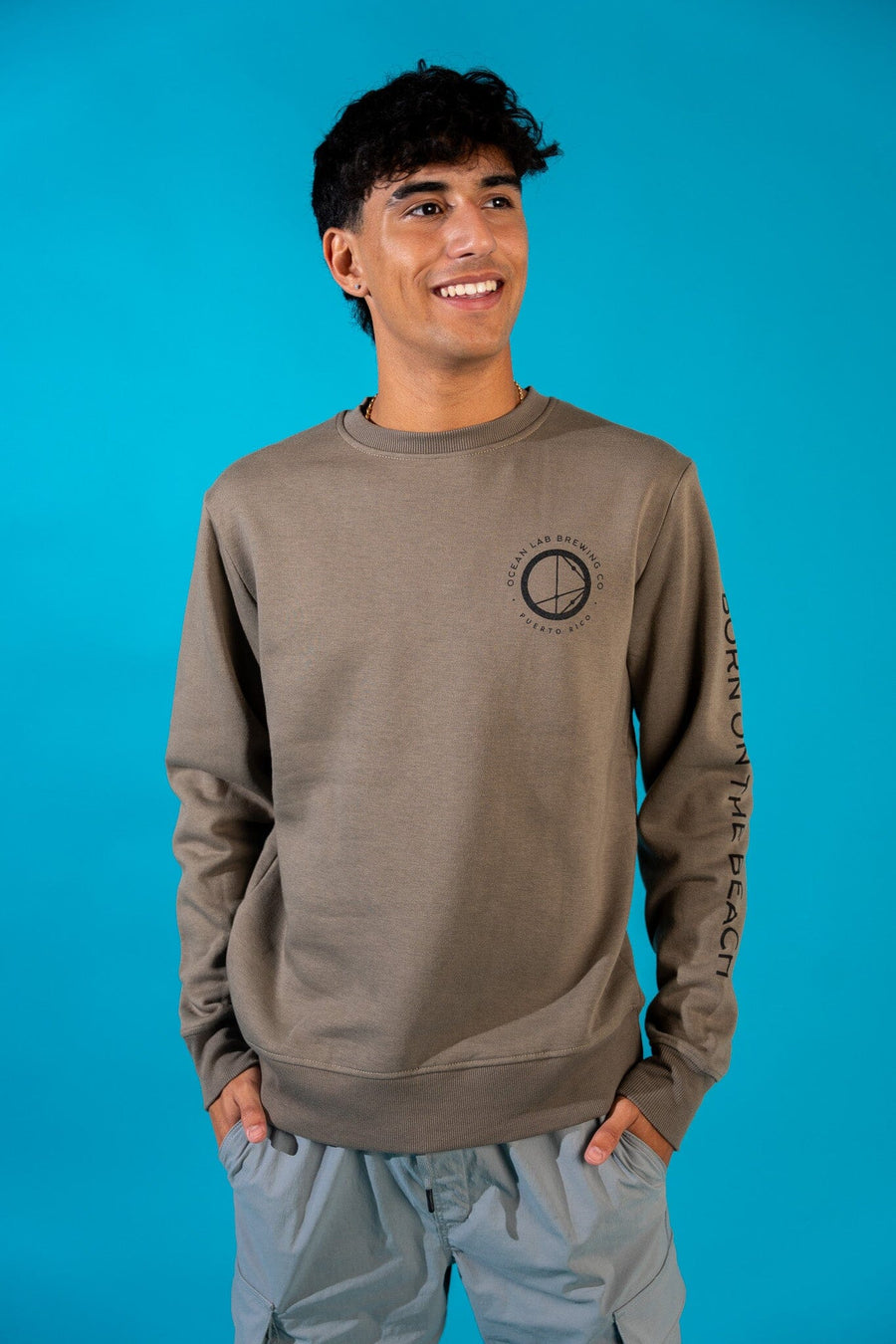 Crewneck Sweatshirt *