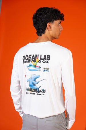 Beware Of Sharks Rashguard - White*